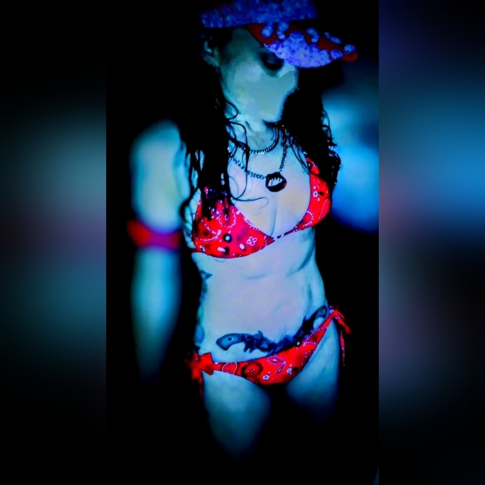 Meet your Posher, Gabriella